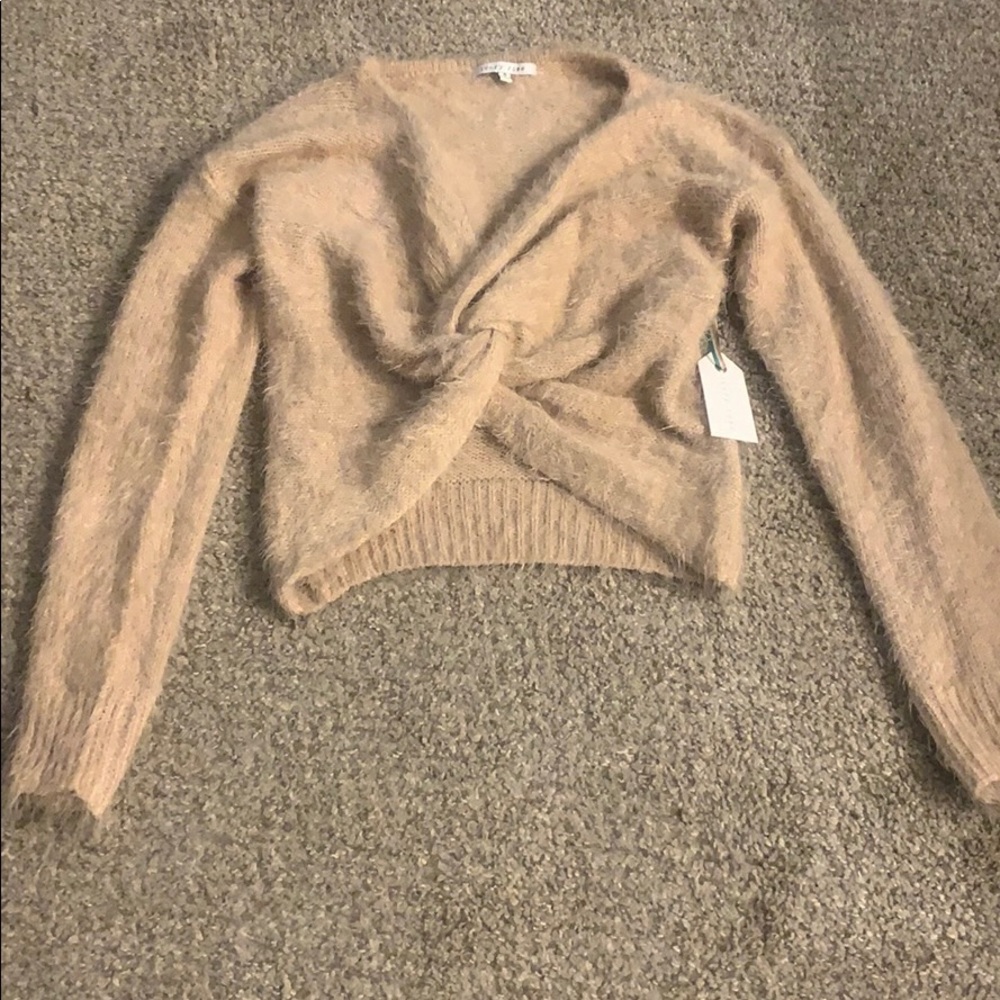 Crop top sweater